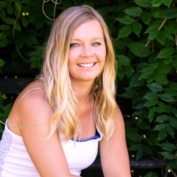 Meet your Posher, Ashley - Picture 1 of 1